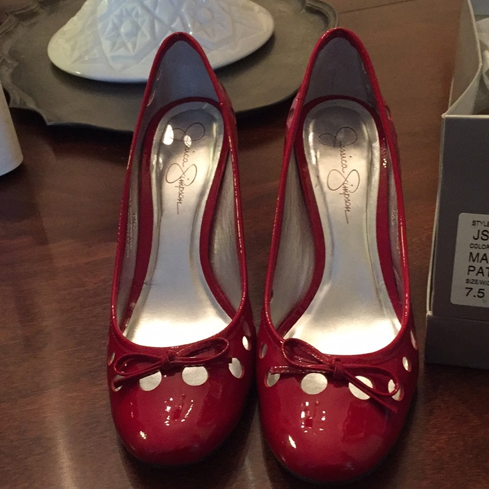 Jessica Simpson Mitzie Patent Pumps Red 7.5